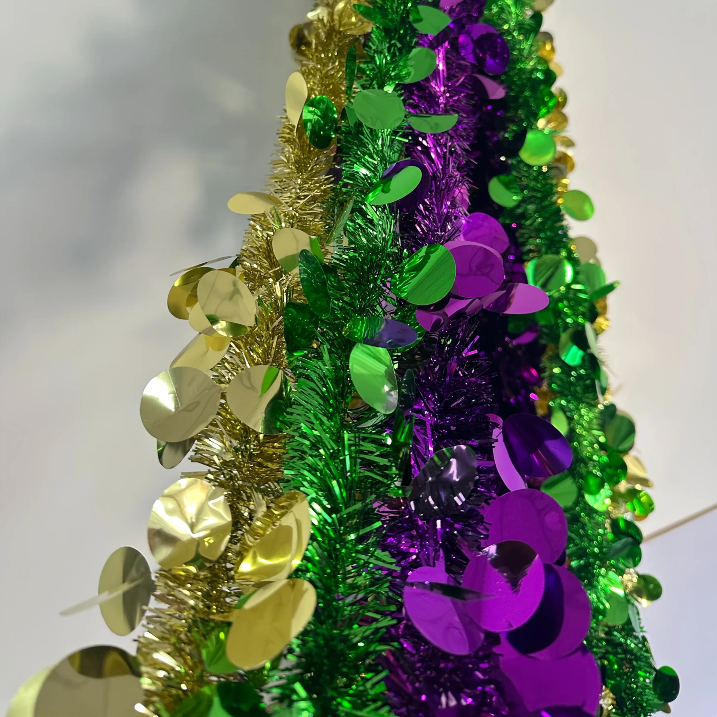 6pcs  Festive Wreath Decorations — Purple, Green & Golden Metallic